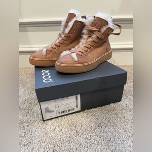 ECCO Street Tray Women’s Fleece-lined Ankle bootie